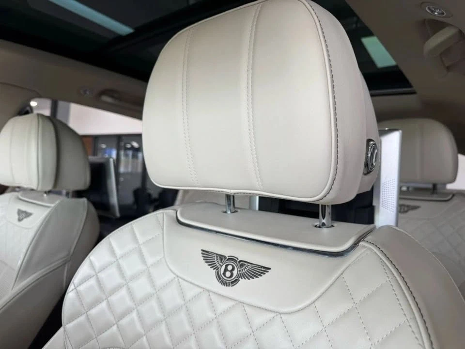 2017 Bentley Bentayga - Image 12 of 20