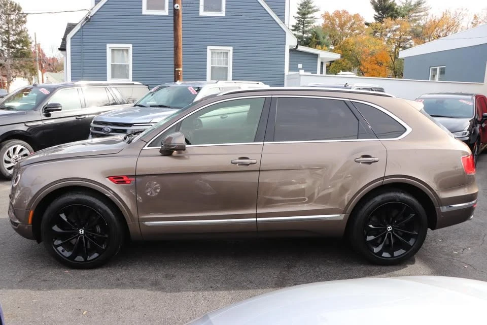 2017 Bentley Bentayga - Image 2 of 20