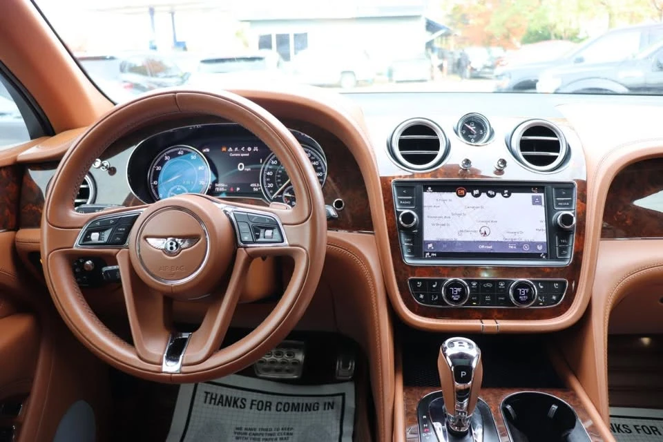 2017 Bentley Bentayga - Image 17 of 20