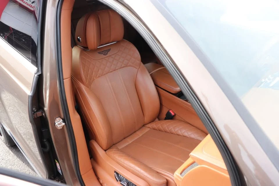 2017 Bentley Bentayga - Image 14 of 20