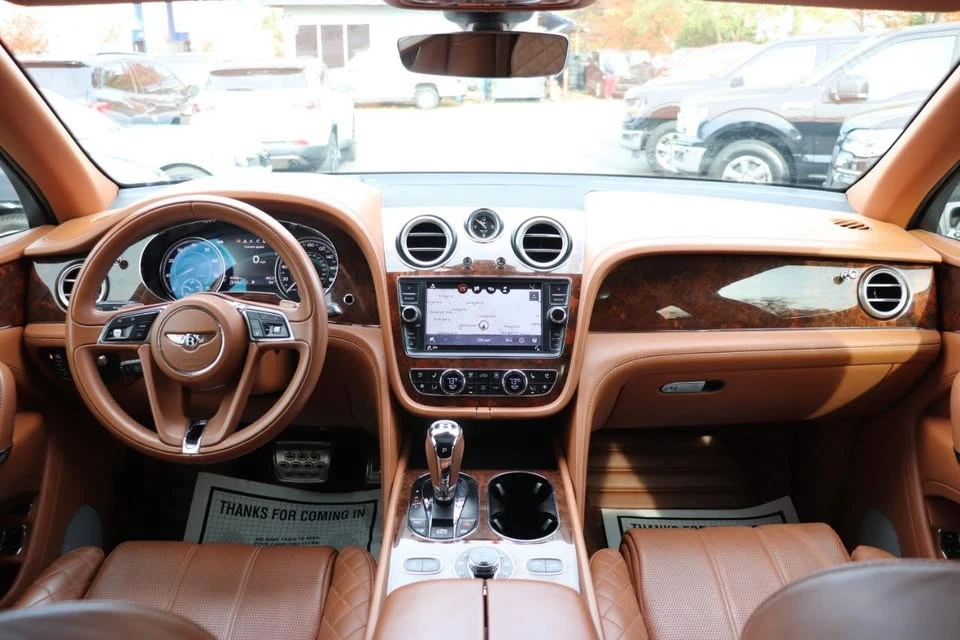 2017 Bentley Bentayga - Image 16 of 20