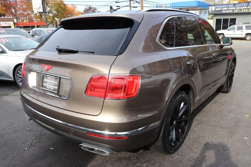 2017 Bentley Bentayga - Image 5 of 20
