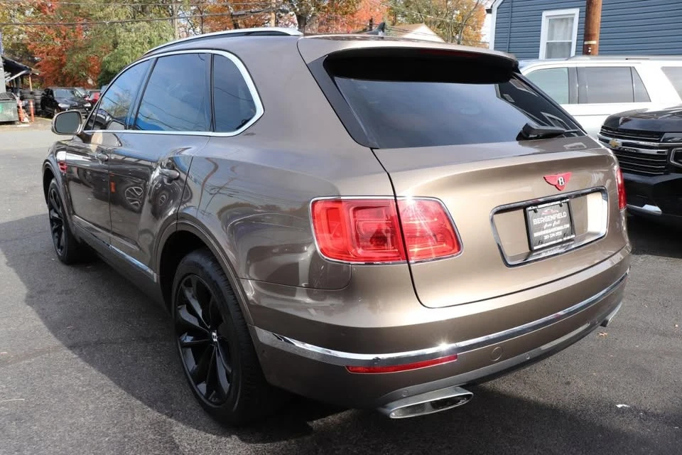 2017 Bentley Bentayga - Image 3 of 20
