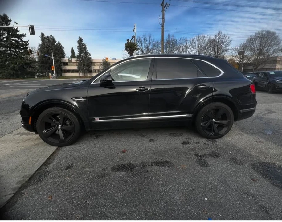 2017 Bentley Bentayga - Image 5 of 19