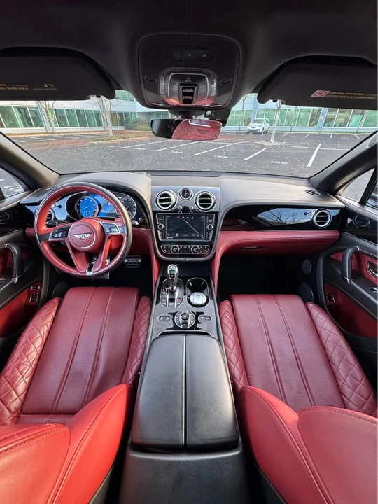 2017 Bentley Bentayga - Image 18 of 20
