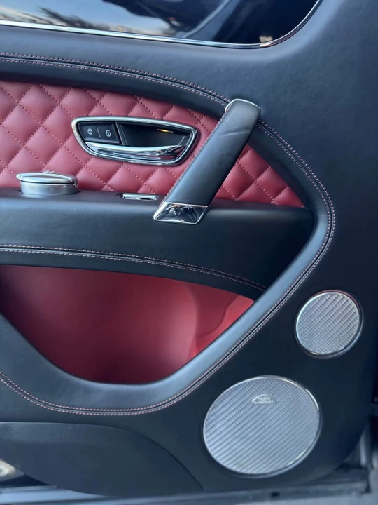 2017 Bentley Bentayga - Image 13 of 20