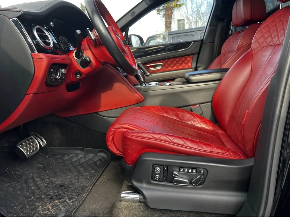 2017 Bentley Bentayga - Image 16 of 19