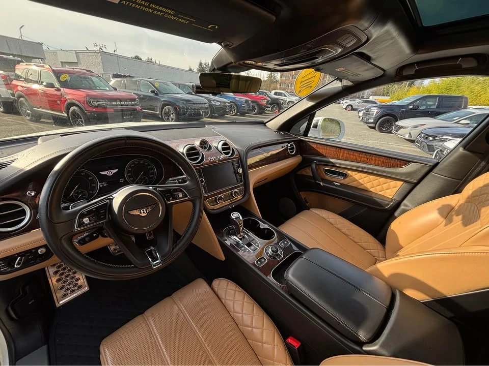 2017 Bentley Bentayga - Image 4 of 11