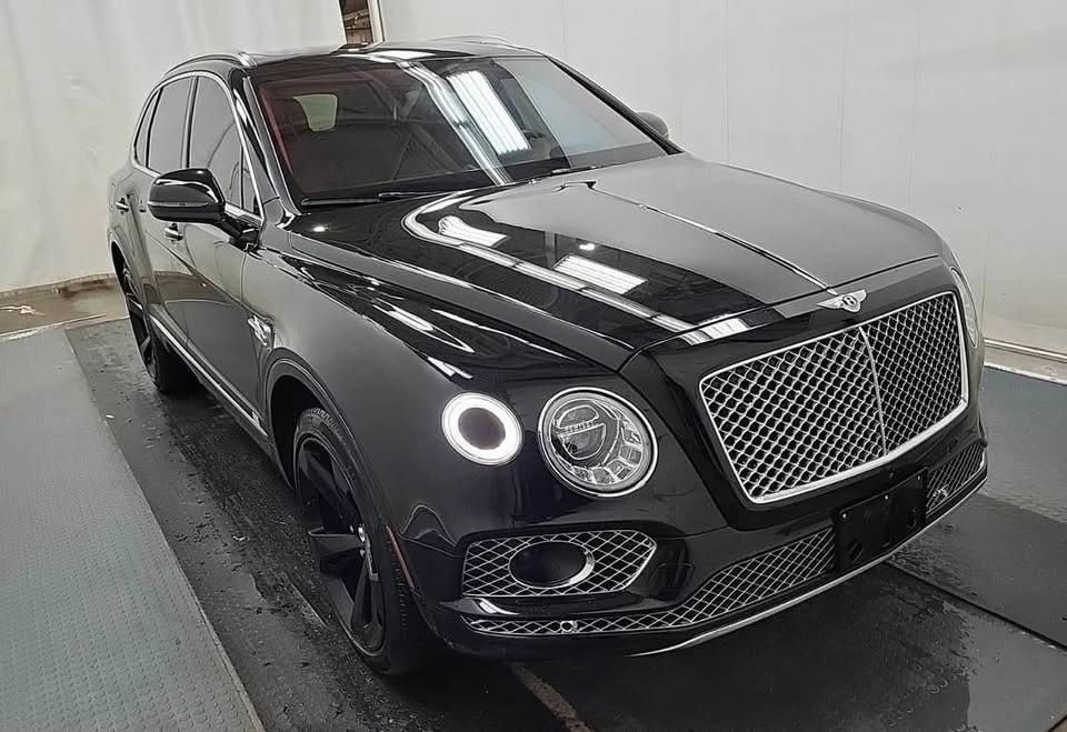 2017 Bentley Bentayga - Image 5 of 7