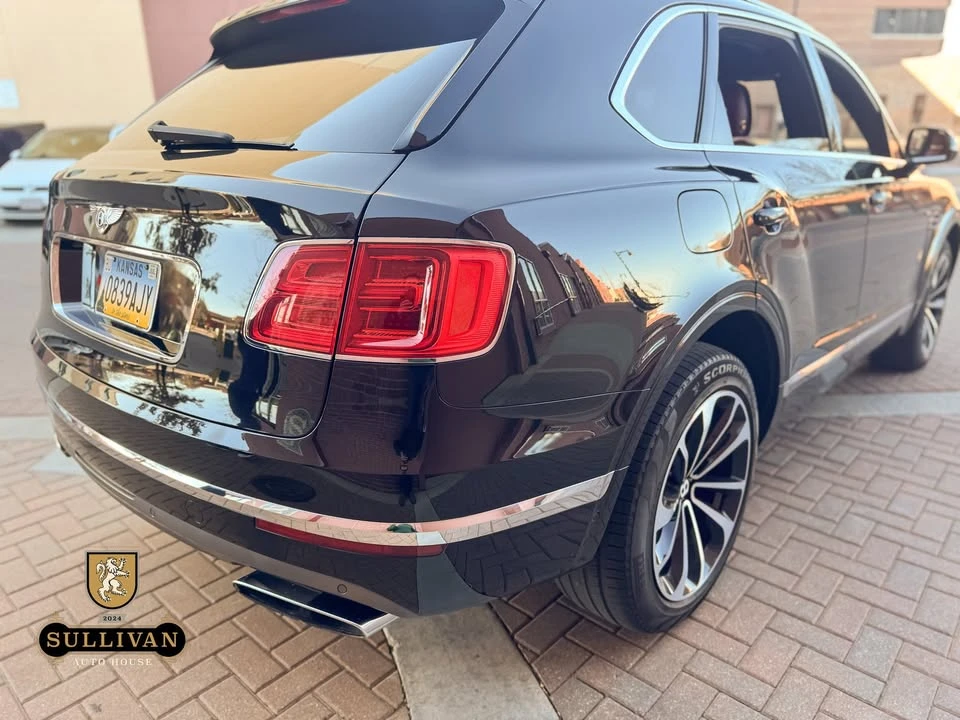 2017 Bentley Bentayga - Image 7 of 18