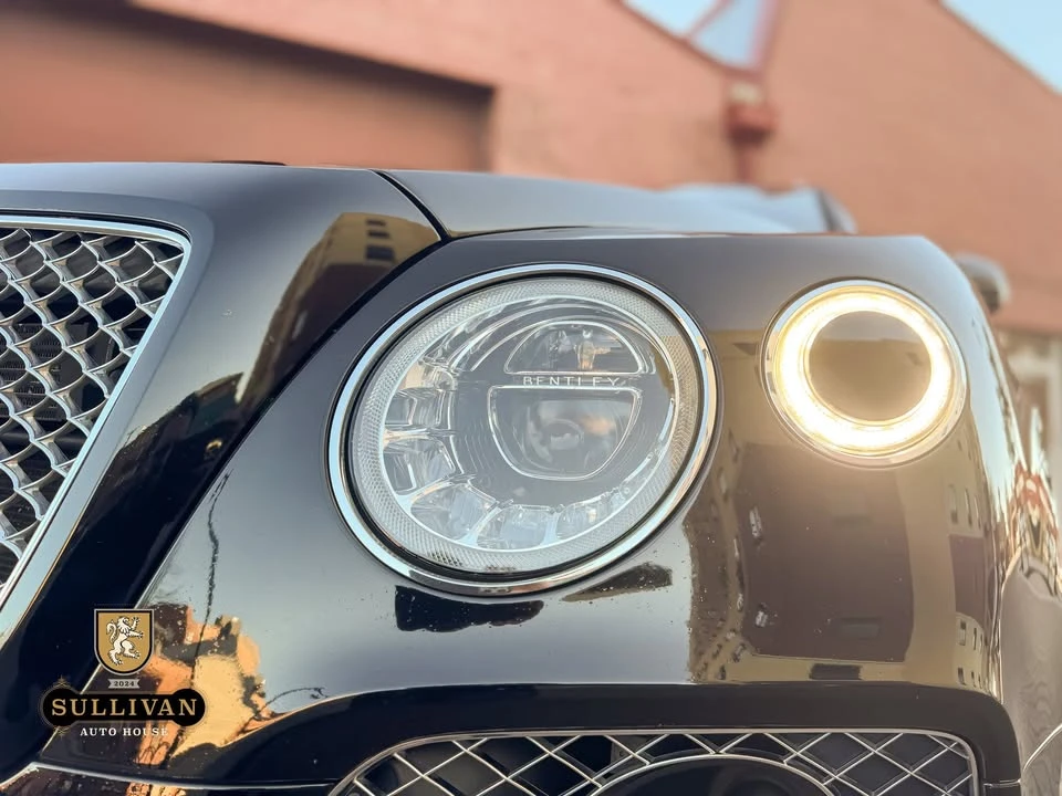 2017 Bentley Bentayga - Image 9 of 18