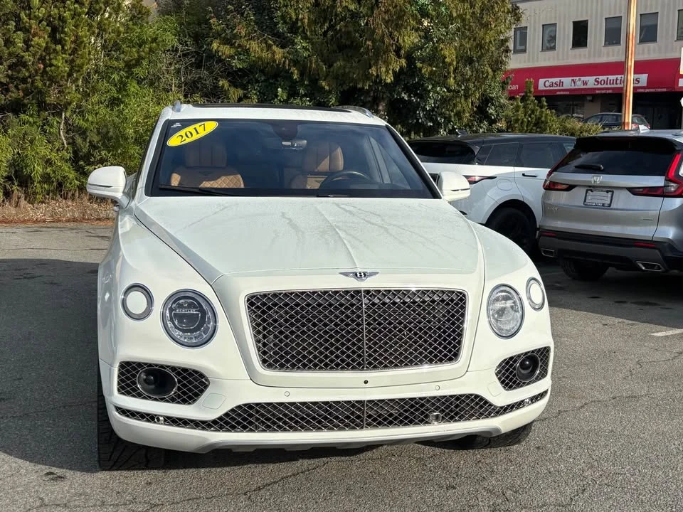 2017 Bentley Bentayga - Image 2 of 11