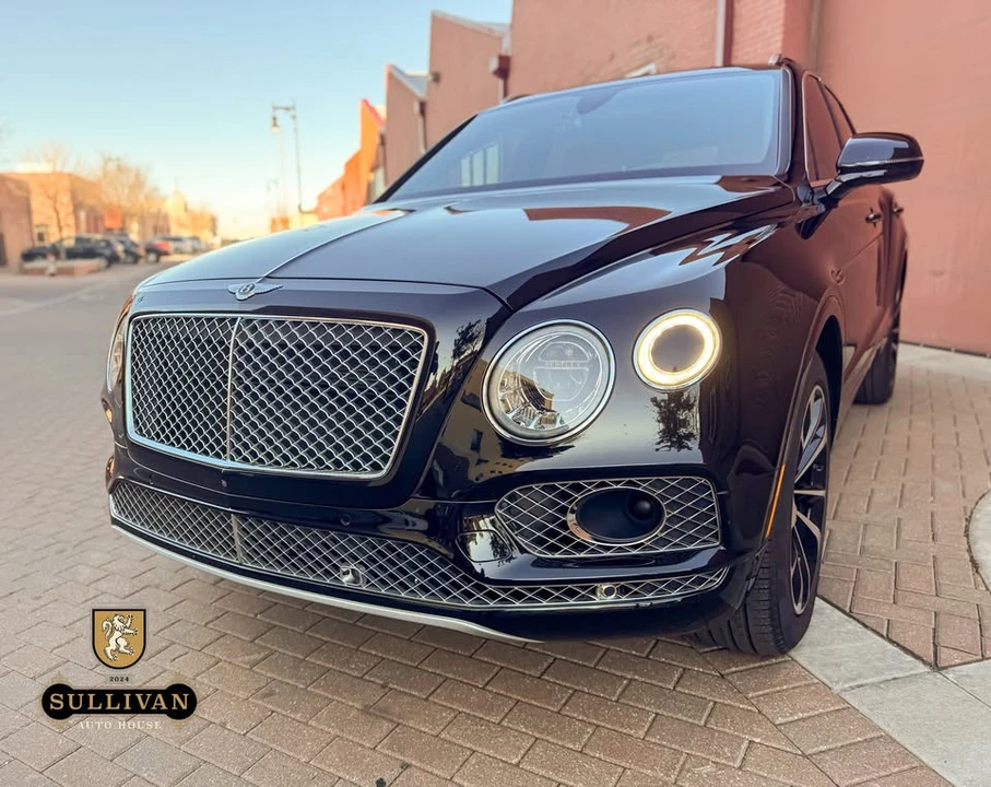 2017 Bentley Bentayga - Image 4 of 18