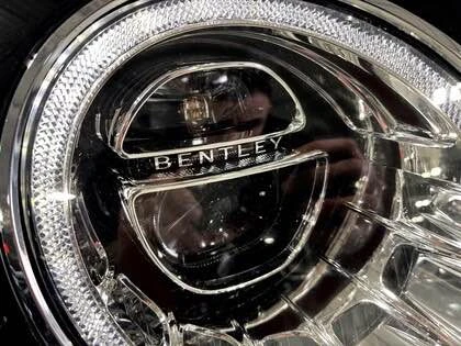2017 Bentley Bentayga - Image 6 of 12