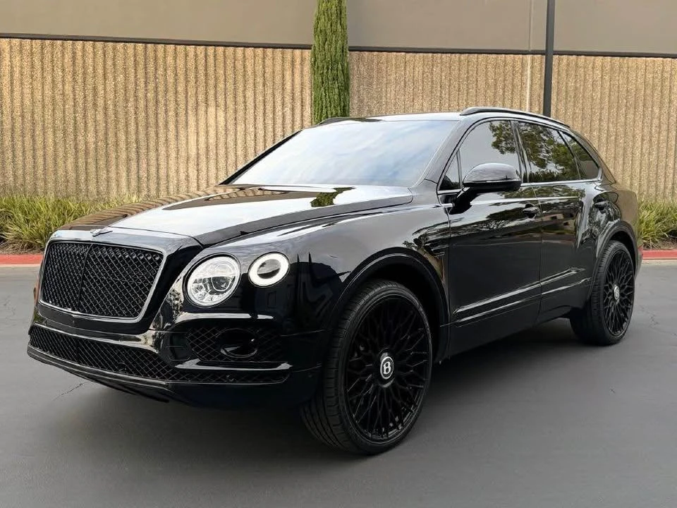 2017 Bentley Bentayga - Image 2 of 16