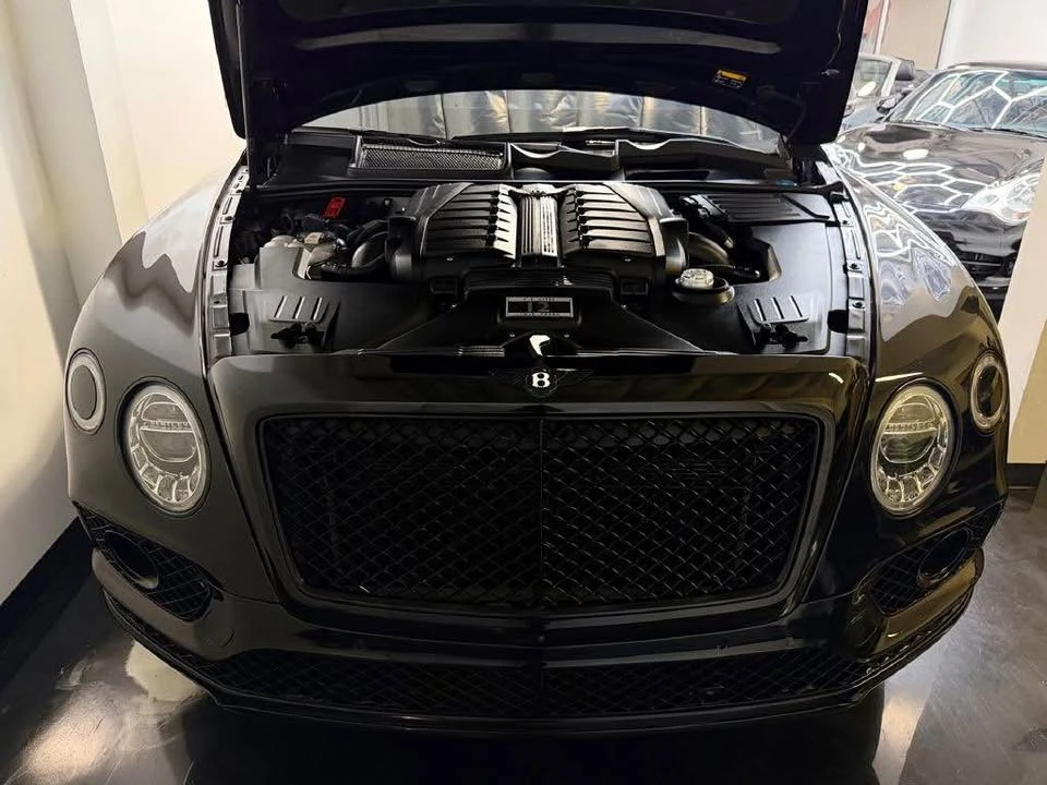 2017 Bentley Bentayga - Image 15 of 16