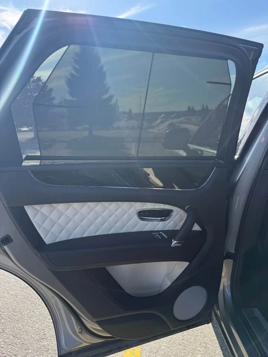 2017 Bentley Bentayga - Image 5 of 8