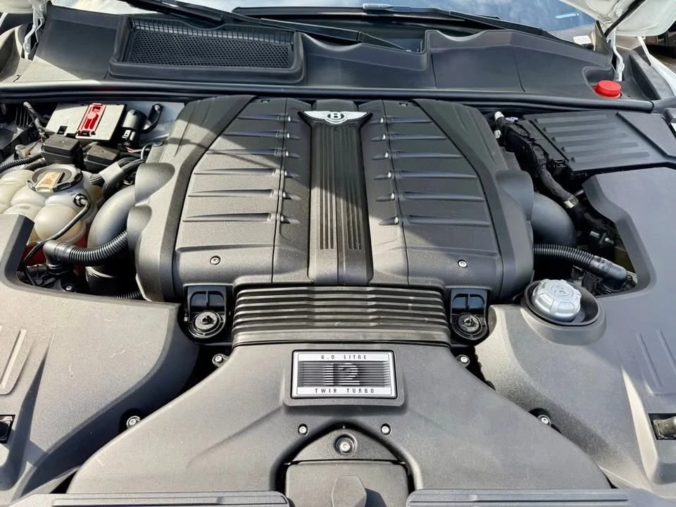 2017 Bentley Bentayga - Image 5 of 18