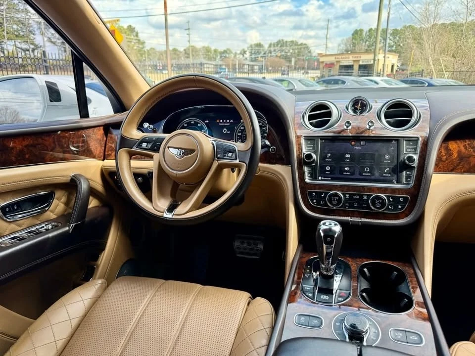 2017 Bentley Bentayga - Image 18 of 18