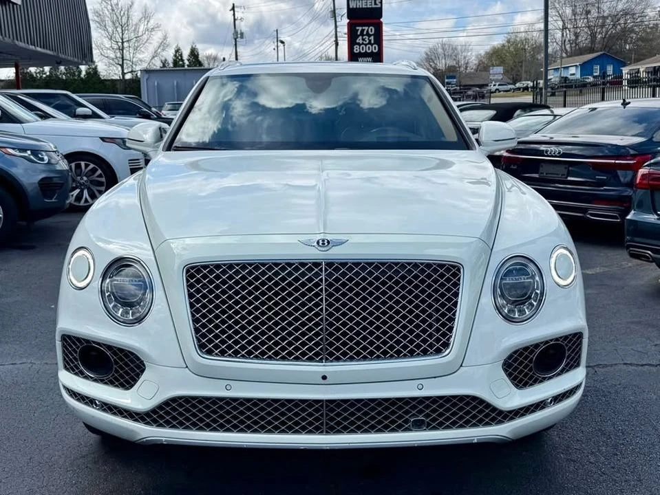 2017 Bentley Bentayga - Image 2 of 18