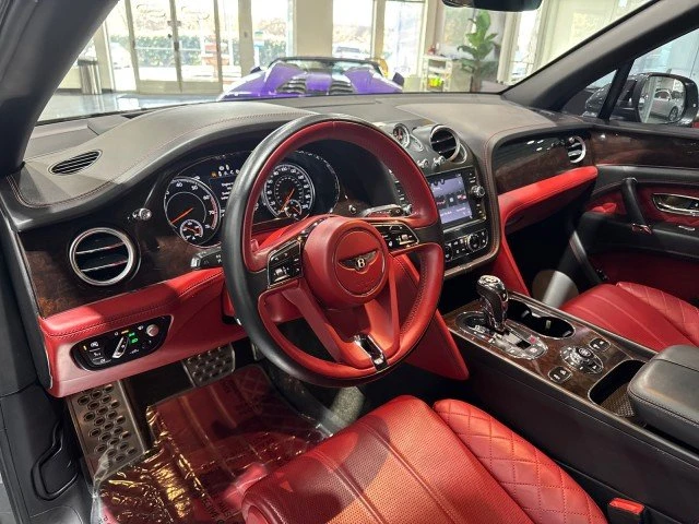 2017 Bentley Bentayga - Image 9 of 20