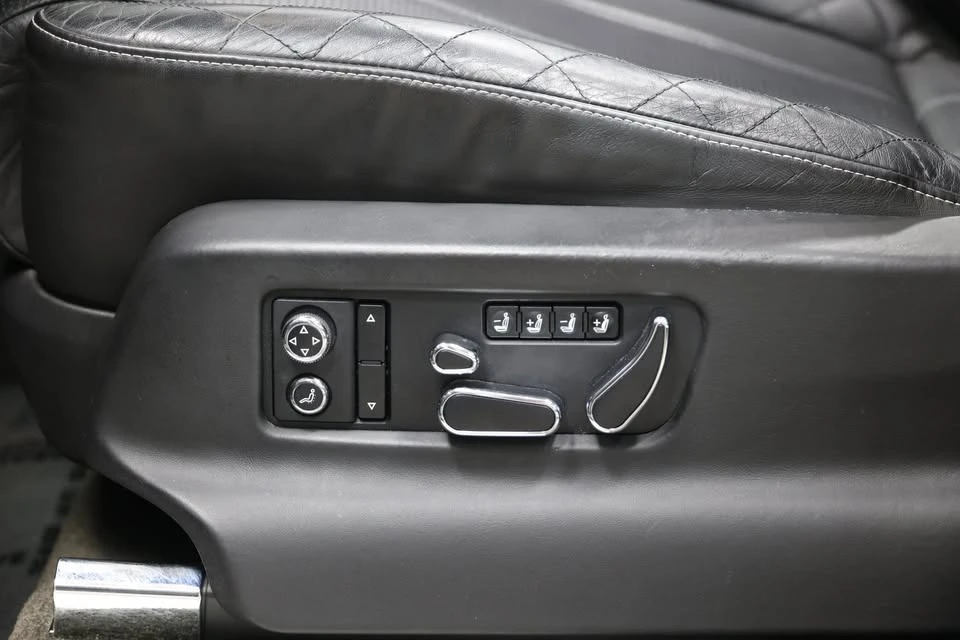 2017 Bentley Bentayga - Image 17 of 20