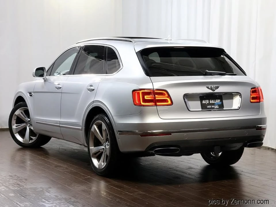 2017 Bentley Bentayga - Image 10 of 20