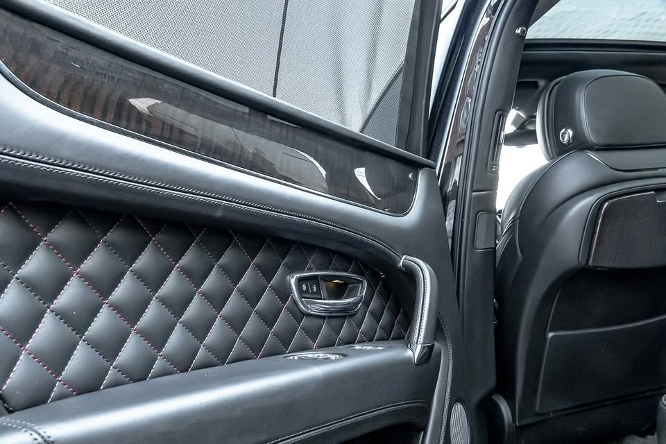 2017 Bentley Bentayga - Image 13 of 20