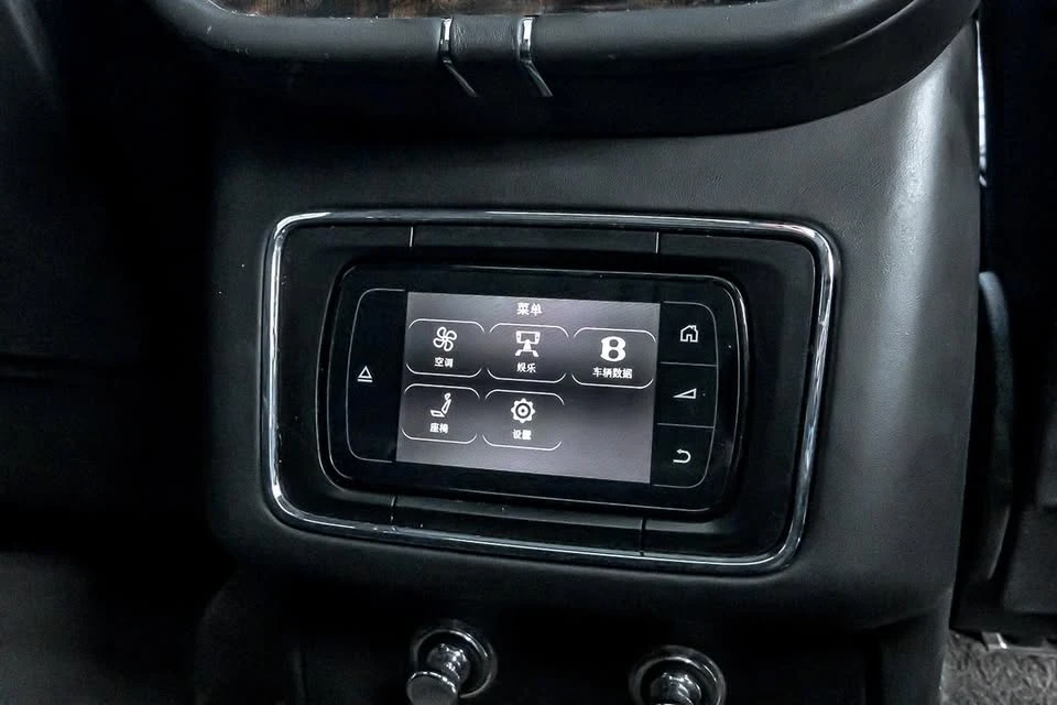 2017 Bentley Bentayga - Image 17 of 20