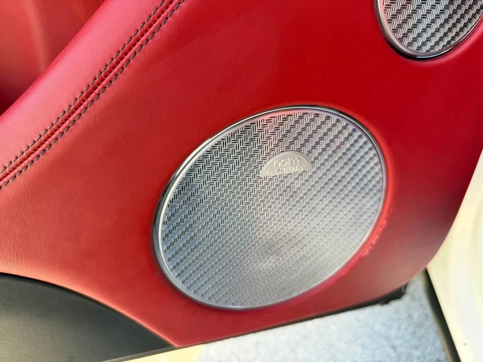 2017 Bentley Bentayga - Image 11 of 20