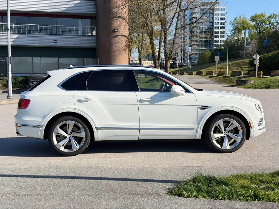 2017 Bentley Bentayga - Image 4 of 20