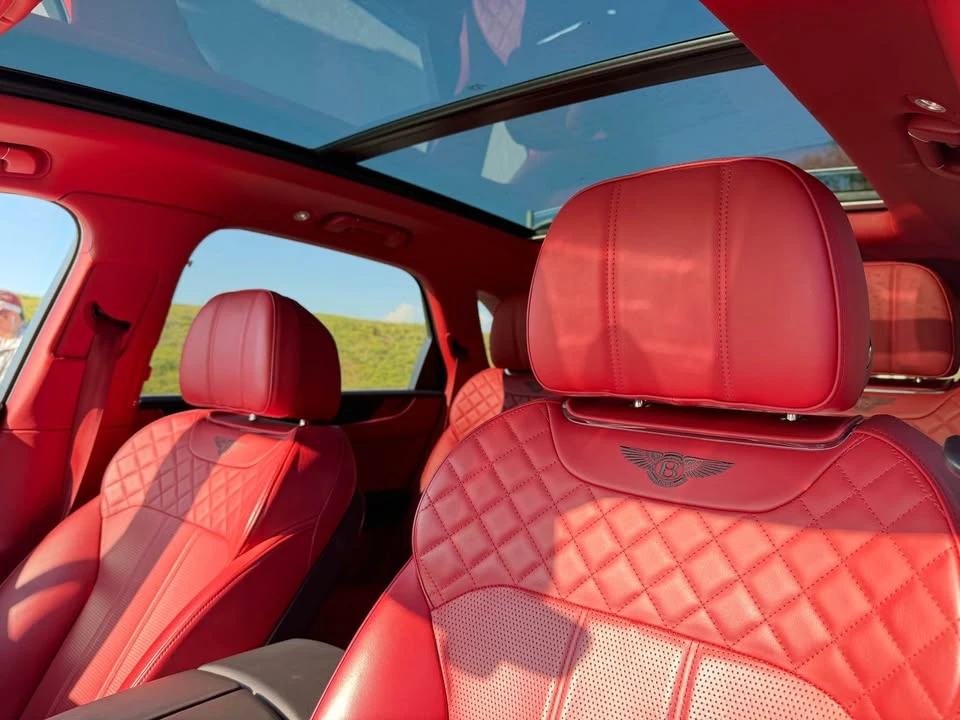 2017 Bentley Bentayga - Image 13 of 20