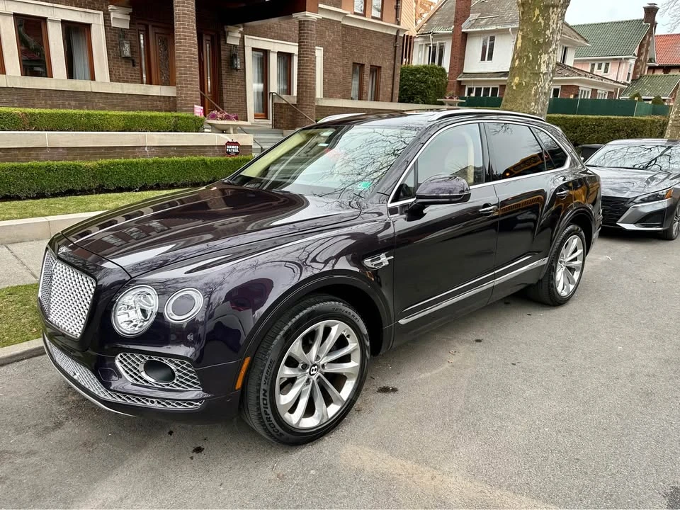 2017 Bentley Bentayga - Image 4 of 10