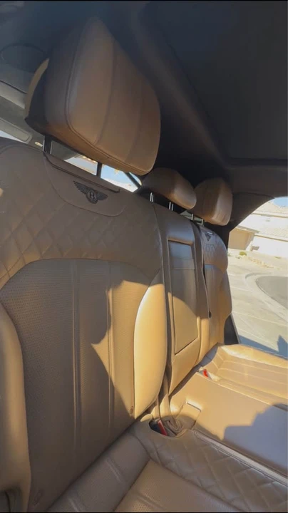 2017 Bentley Bentayga - Image 14 of 18