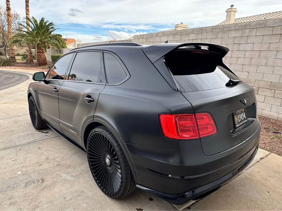 2017 Bentley Bentayga - Image 5 of 18