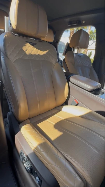 2017 Bentley Bentayga - Image 12 of 18
