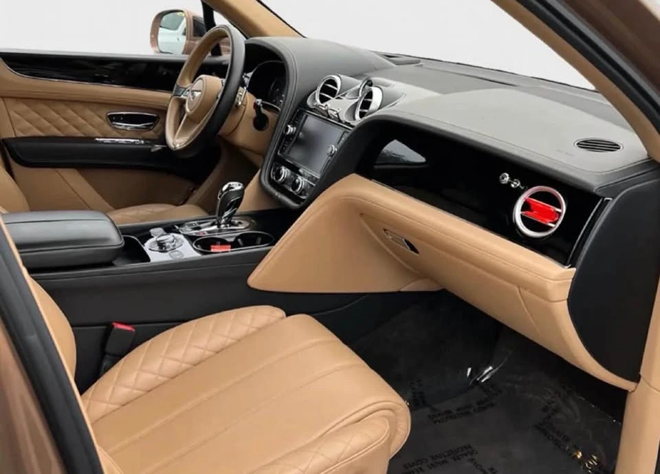 2017 Bentley Bentayga - Image 8 of 9