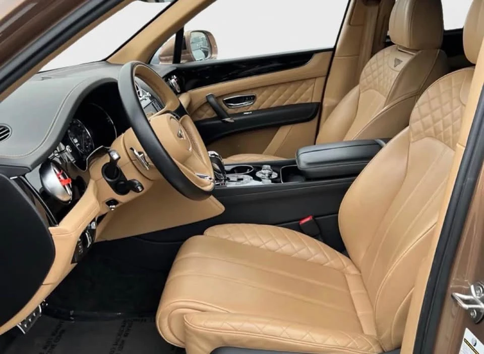 2017 Bentley Bentayga - Image 7 of 9