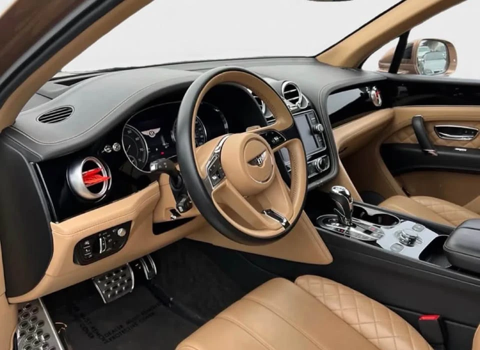 2017 Bentley Bentayga - Image 6 of 9