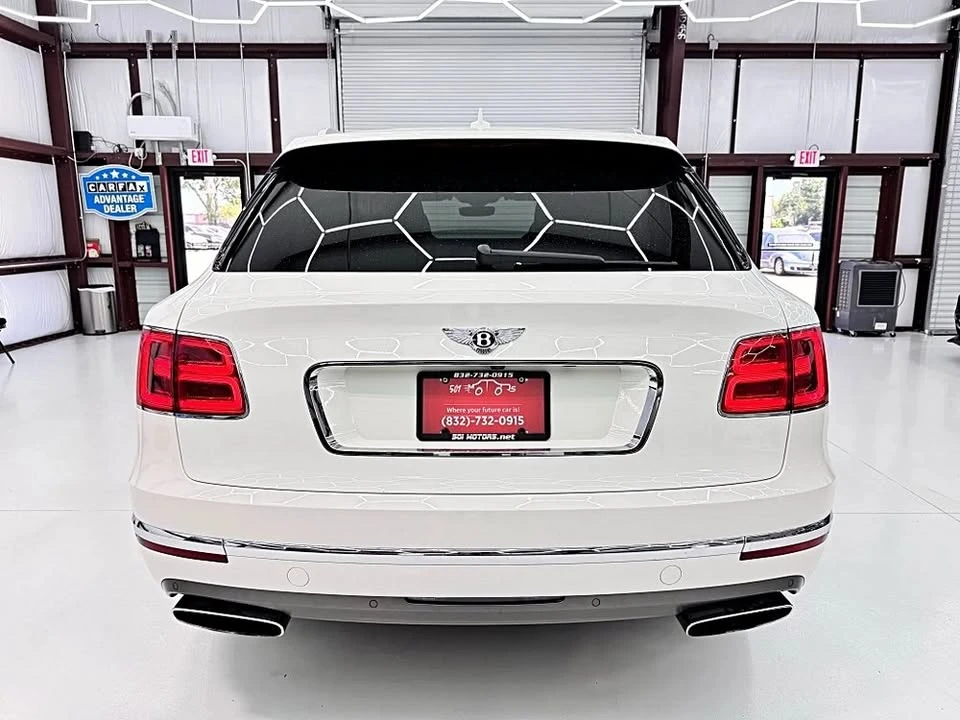 2017 Bentley Bentayga - Image 4 of 20