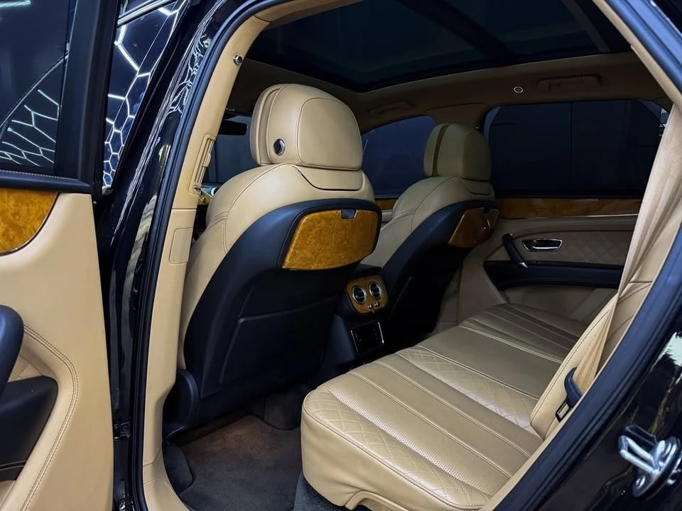 2017 Bentley Bentayga - Image 20 of 20