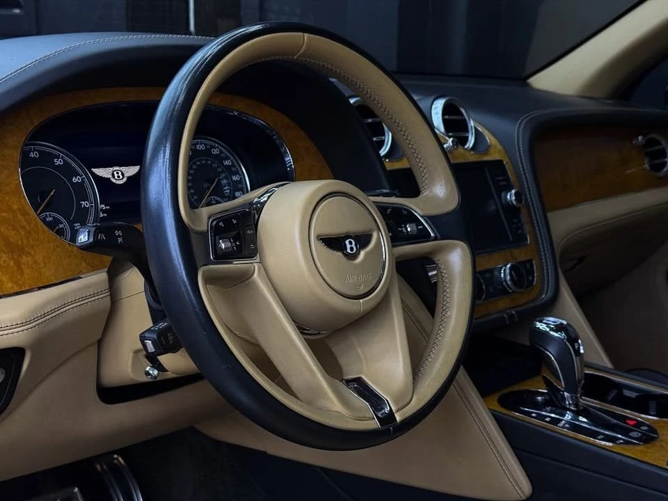 2017 Bentley Bentayga - Image 14 of 20