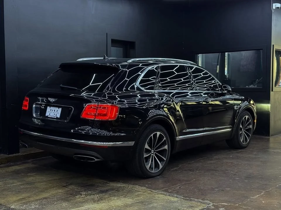 2017 Bentley Bentayga - Image 7 of 20