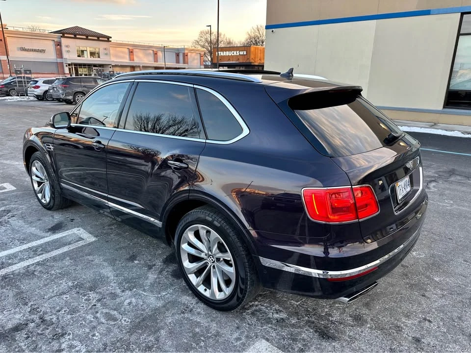 2017 Bentley Bentayga - Image 6 of 6