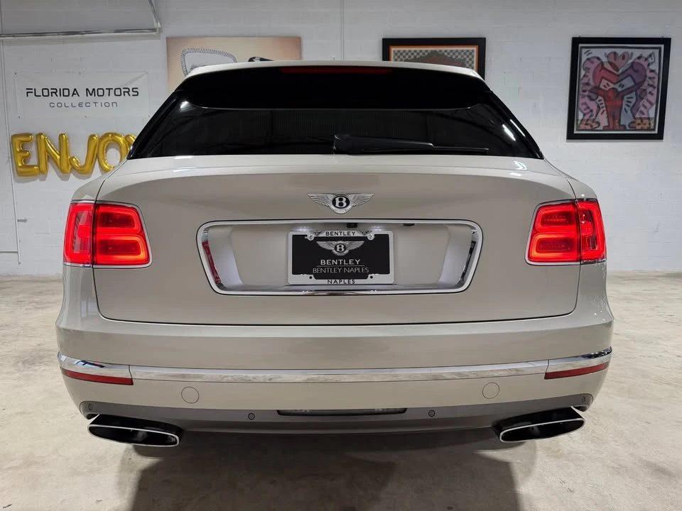 2017 Bentley Bentayga - Image 8 of 19