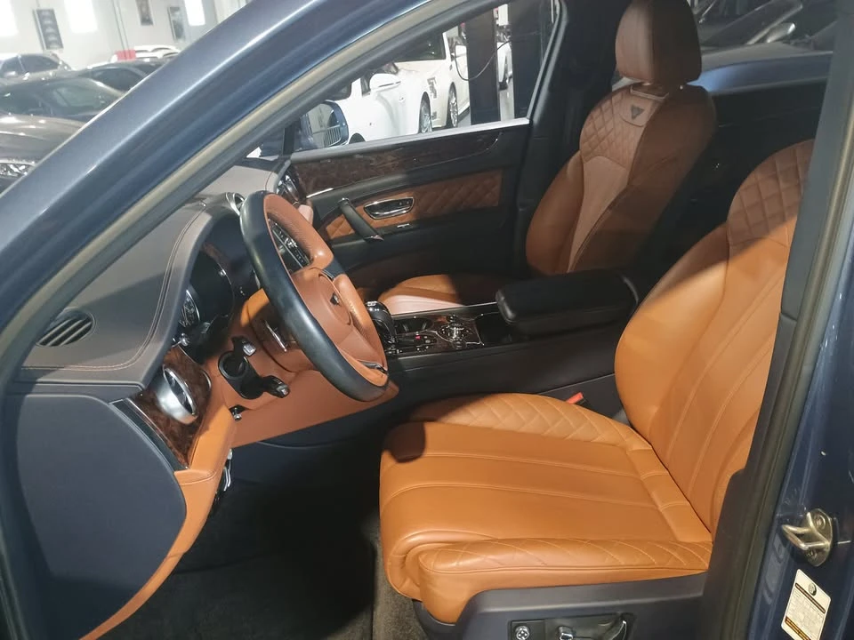2017 Bentley Bentayga - Image 10 of 20