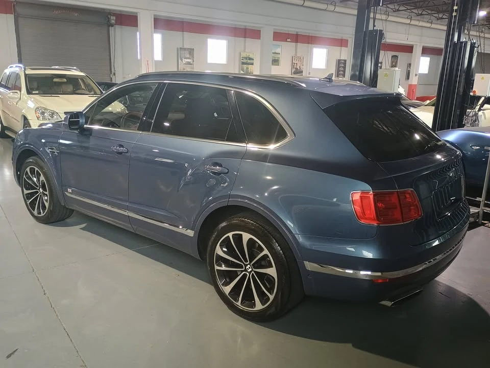 2017 Bentley Bentayga - Image 3 of 20