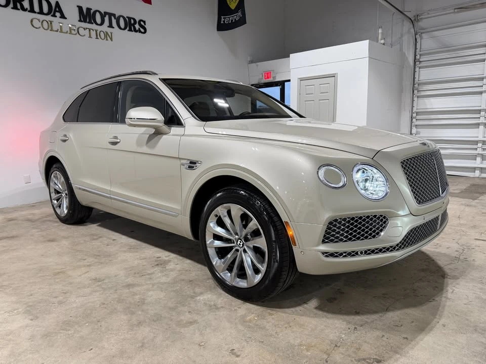 2017 Bentley Bentayga - Image 5 of 19