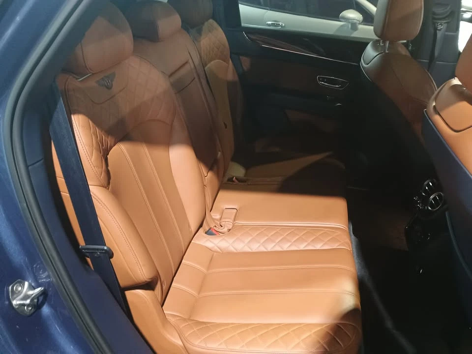 2017 Bentley Bentayga - Image 14 of 20