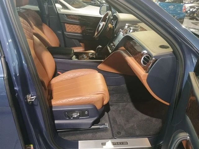 2017 Bentley Bentayga - Image 5 of 20
